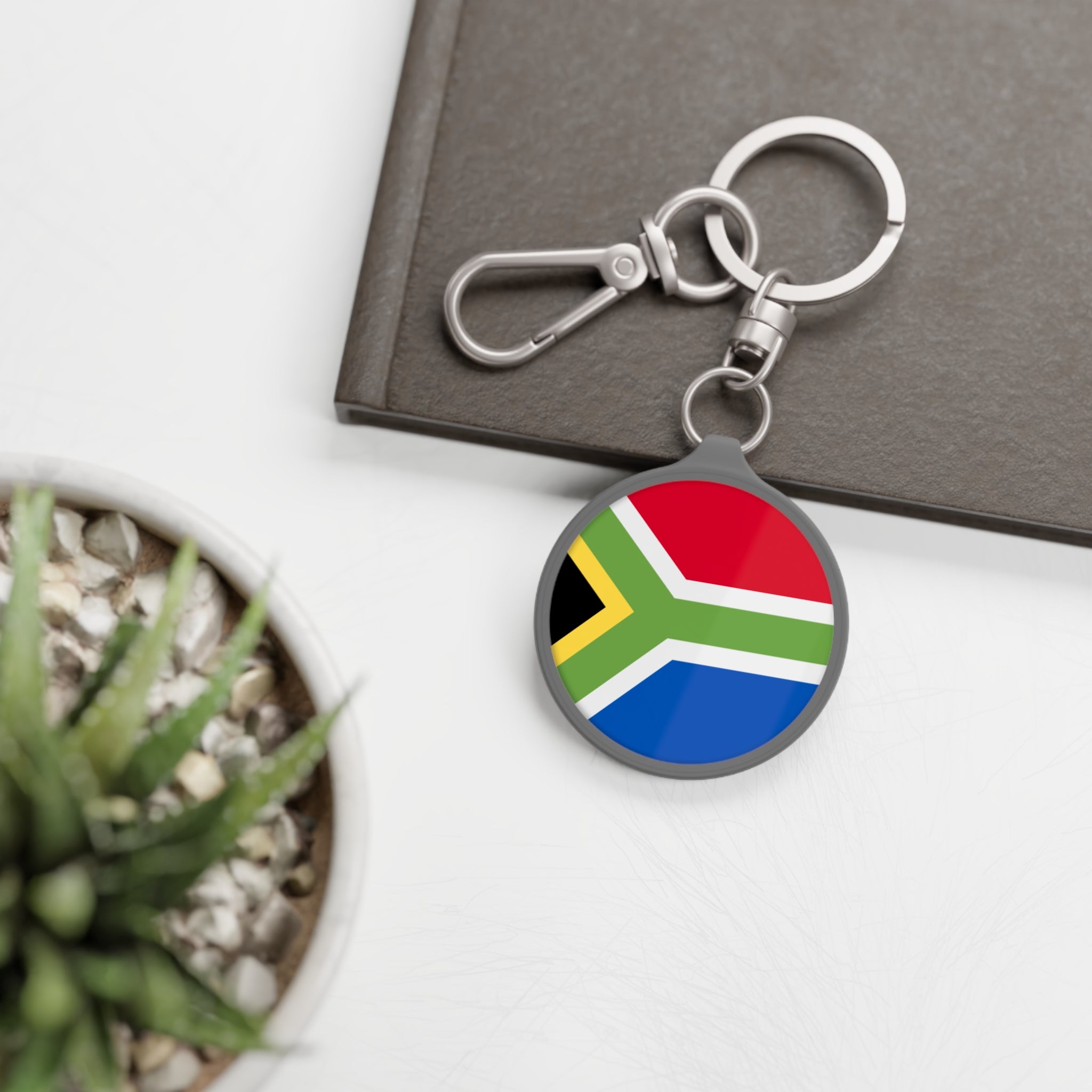 Custom South African Flag Keyring Tag - Perfect for Travel and Gift Giving